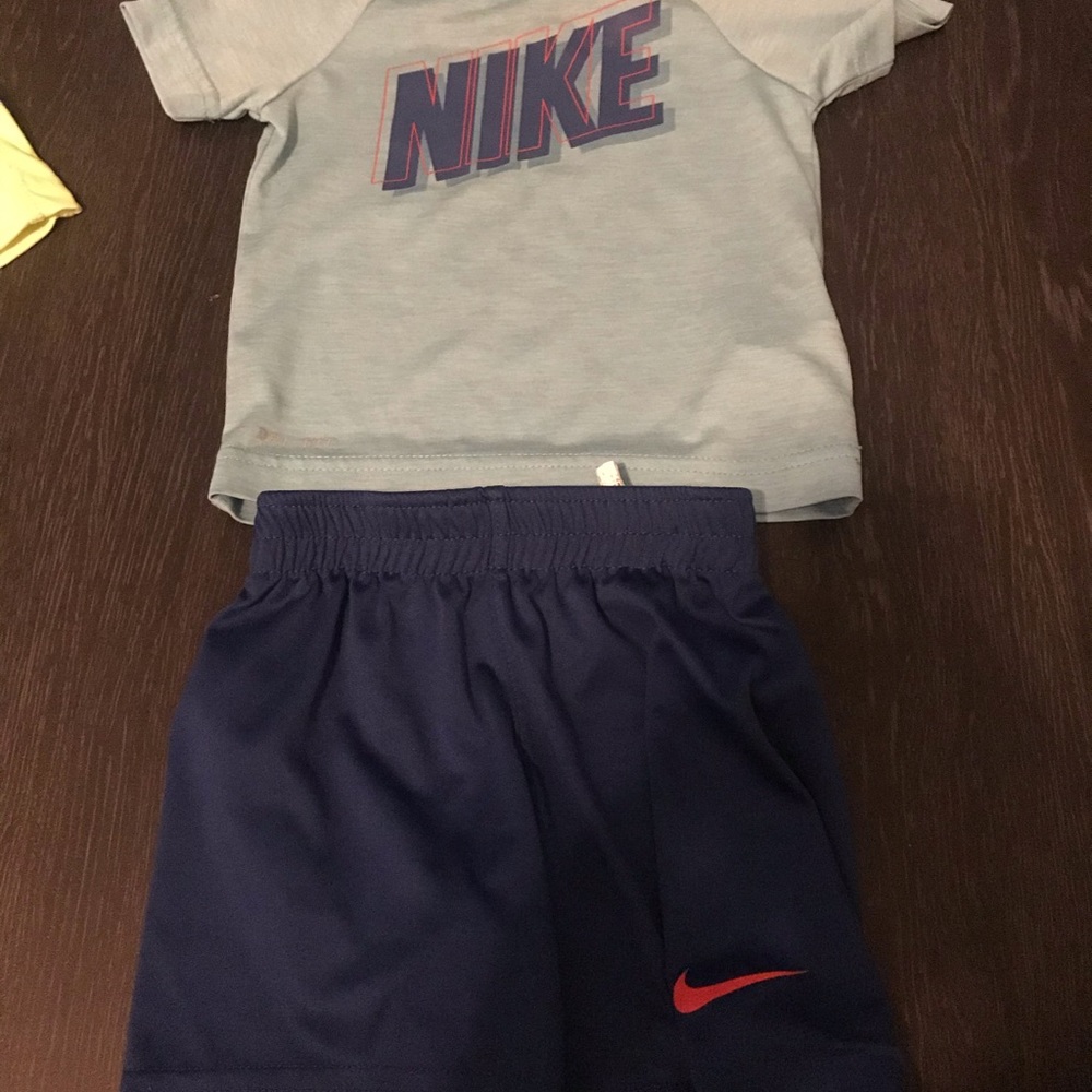 2T boys Nike
